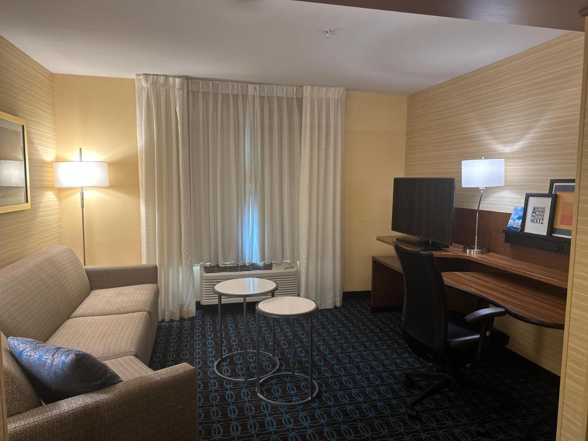 Fairfield Inn & Suites By Marriott Detroit Chesterfield מראה חיצוני תמונה