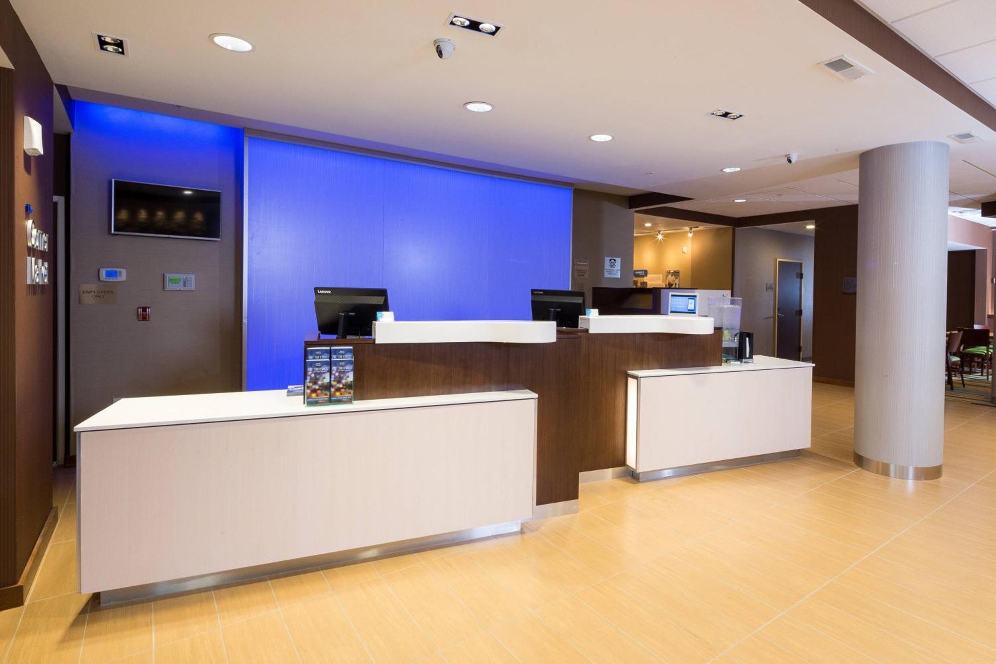 Fairfield Inn & Suites By Marriott Detroit Chesterfield מראה חיצוני תמונה